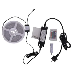 Le LED 'Stripe' outdoor 500 cm, 24 watts, blanc chaud, avec changement de couleur, dimmable, télécommande et accessoires inclus