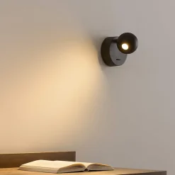 Liseuse noire discrète au design épuré LED intégrée - Loën