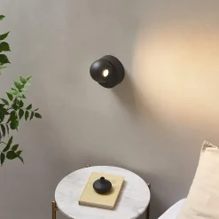 Liseuse noire discrète au design épuré LED intégrée - Loën