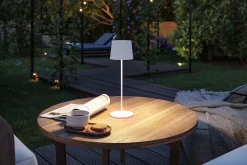 Luminaire rechargeable Gilo IP44 gradable 2700K Blanc dépoli