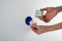 Module d'interrupteur mural Philips Hue éclairage connecté IP 20 4,3 x 1 x 3,8 cm