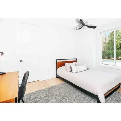 Modulo Low Profile Regular - un ventilateur pour plafond bas , DC 106 cm Blanc pales abs noir Lumière Dimmable 10 à 20 m²