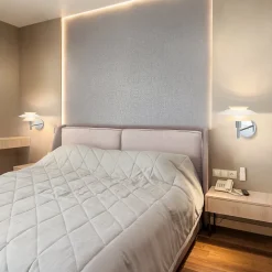 NETTLIFE Applique murale intérieur pour chambre à coucher - Design en métal blanc, créative lampe de couloir G9 Sans ampoule