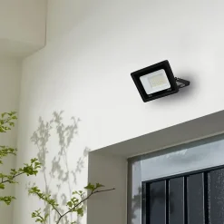 Pack de 5 Projecteur LED Extérieur IP65 Imperméable 30W 2850Lm 3000K Lumière Chaude pour Maison Garage Jardin Terrasse