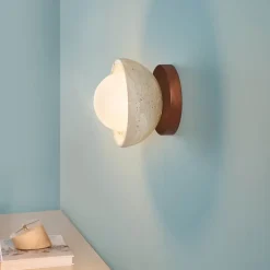 Petit éclairage en pierre naturelle bois et verre rond dépoli - Pietra