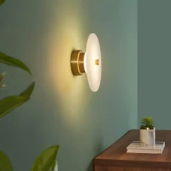 Petit spot ou applique ronde en marbre blanc avec détail doré - Lilasea