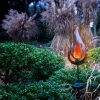 Piquet de terre solaire à LED 'FLAMME' Piquet de terre extérieur en métal couleur bronze et plastique, avec LED intégrée