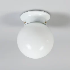 Plafonnier rétro en verre opale blanc - Scoop