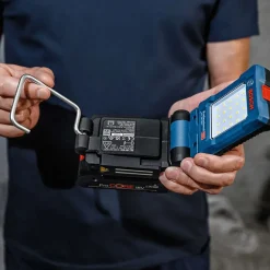 Projecteur de chantier sans fil Bosch GLI 18V 800 lm (sans batterie)