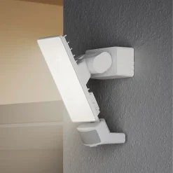 Projecteur LED à détection Davern 2000lm 20W IP65 GoodHome blanc