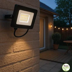 Projecteur LED extérieur 10 W IP65 800 lm blanc chaud compact et écoénergétique