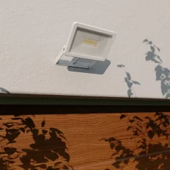 Projecteur LED extérieur blanc IP65 2300lm 20W GoodHome, Lucan
