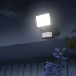 Projecteur LED extérieur détecteur de mouvement noir IP65 1150lm 10W GoodHome, Lucan