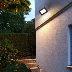 Projecteur LED Extérieur IP65 Imperméable 50W 4750Lm 3000K Lumière Chaude pour Maison Garage Jardin Terrasse Champ