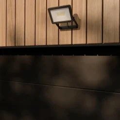 Projecteur LED extérieur noir IP65 1500lm 10W GoodHome, Lucan