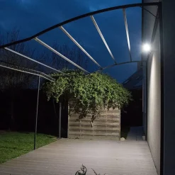 Projecteur solaire à détection de mouvements - 1000 lumens - Chromex