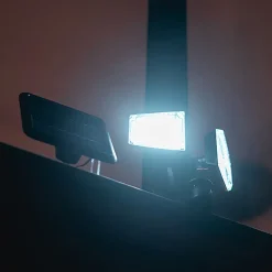 Projecteur solaire LED EZIlight Solar pro 2