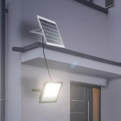 Projecteur Solaire LED 30W IP65 (Panneau Solaire + Télécommande Inclus) - Blanc Froid 6000K - 8000K - SILAMP