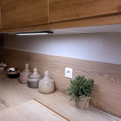 Réglette Led dessous de meuble autonome dimmable - Tibelec - Jena