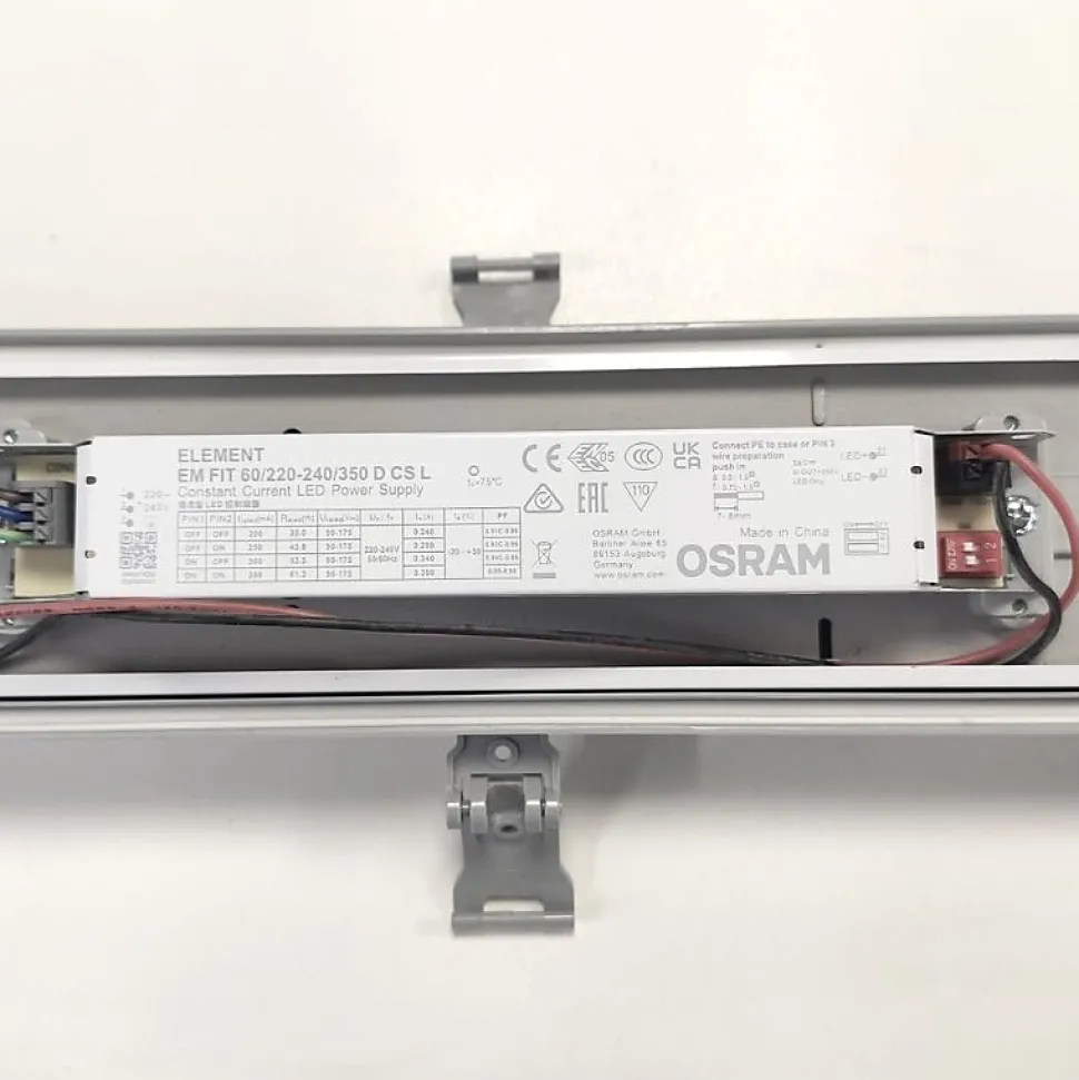 Réglette LED Étanche 120cm 36W 125lm/W IP65 avec Détecteur Intégré - Blanc Neutre 4000K - 5500K - SILAMP