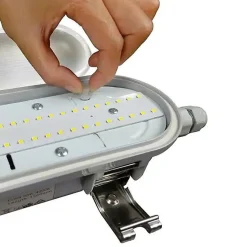 Réglette LED Étanche 120cm 36W 125lm/W IP65 avec Détecteur Intégré - Blanc Froid 6000K - 8000K - SILAMP