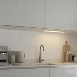 Réglette sous meuble Fidalgo LED intégrée variation de blancs IP20 590lm 7W P.9cmxH.1.1cmxL.54cmxl.9cm blanc Goodhome