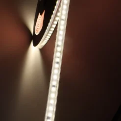 Ruban LED 220V 75W 15Wm 12mm 120 LEDs SMD2835m Silicone IP67 Coupure tous les 10cm 5m 115lmW 4000K Lumière neutre