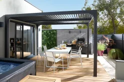 Spot à piquer extérieur solaire LED intégrée Adjuma noir 190lm 2,8W IP44 GoodHome