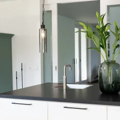 Suspension moderne noire avec verre fumé - Stavelot