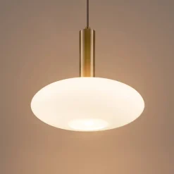 Suspension métal laiton et verre opale - Zinnia