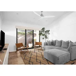 Tenerife - Super destratificateur et ventilateur DC 132 cm Chrome pales bois blanc avec Lumière 25 à 35 m²