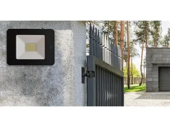 TIBELEC Projecteur À Fixer À Détection Extérieur Led Intégrée 4400 Lm Noir