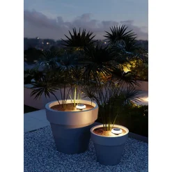 Twist - Lampe solaire d'extérieur LED 1W avec piquet 2700 K/RGB, IP54, angle 180, classe III, ABS noir - Beneito Faure