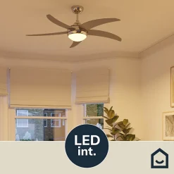 Ventilateur de plafond avec éclairage GoodHome Hanki coloris argent pour pièce de 25 m² Ø.132 cm