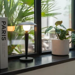 Xanlite - Lampe de table LED IP44, 400 lumens, rechargeable USB, 25cm, CCT & Dimmable, Gris - LP25GRD